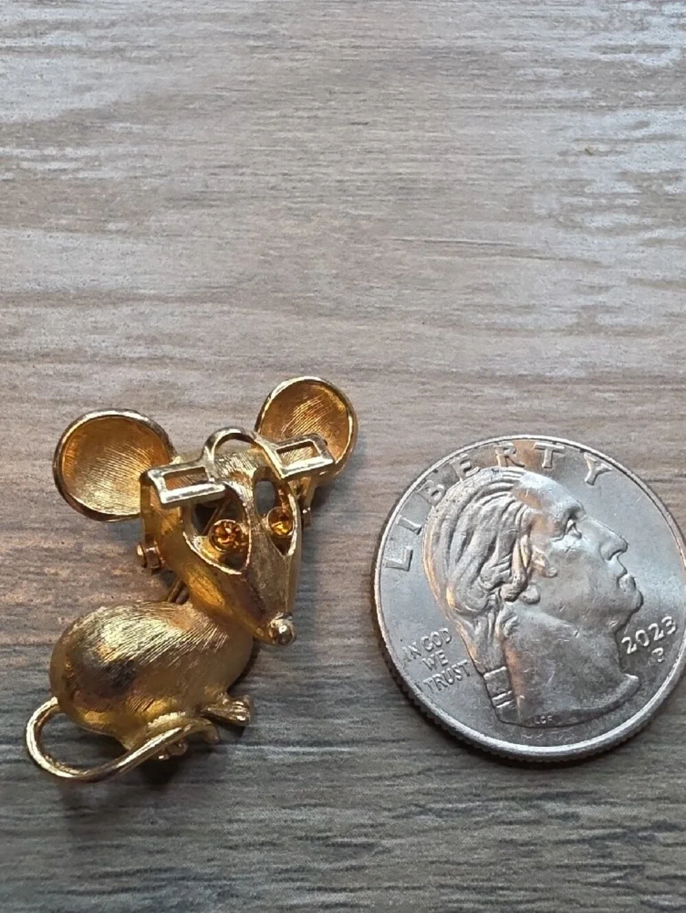 Gold Mouse Figurine with Moveable Glasses And Crystal Eyes Brooch